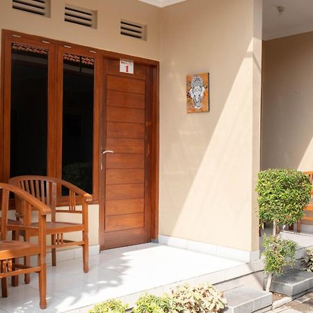 Reddoorz Near Buleleng Harbour 2 Hotel Singaraja Exterior foto