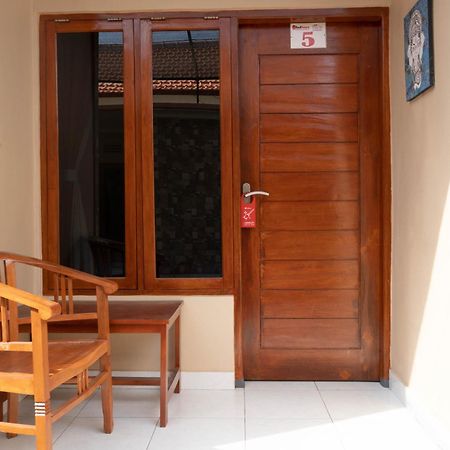 Reddoorz Near Buleleng Harbour 2 Hotel Singaraja Exterior foto